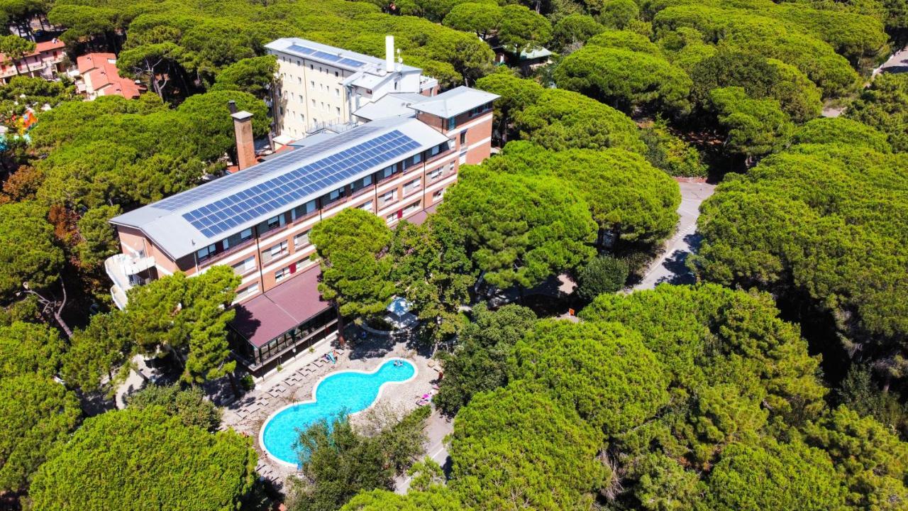 Meridiana Family & Nature Hotel Marina Romea Exteriör bild